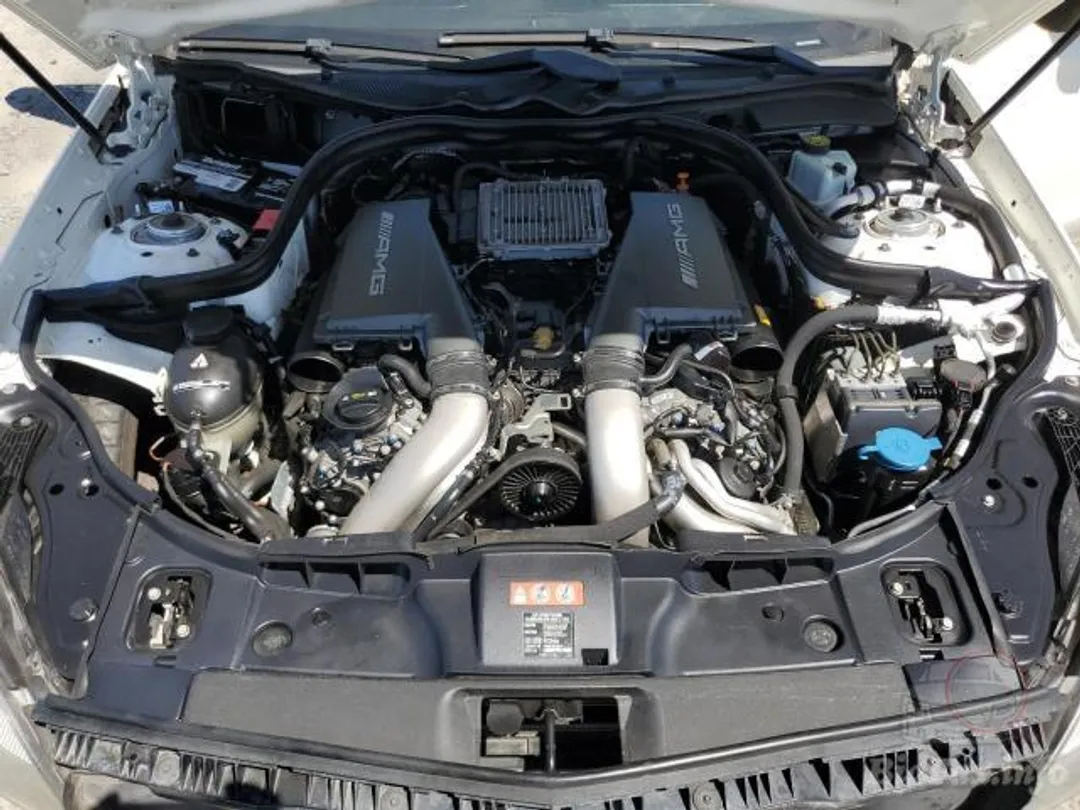 Mercedes-Benz CLS 63 AMG-11